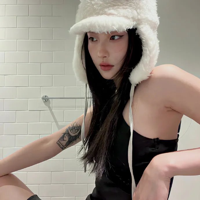 和渣男离婚后我成了团宠千金